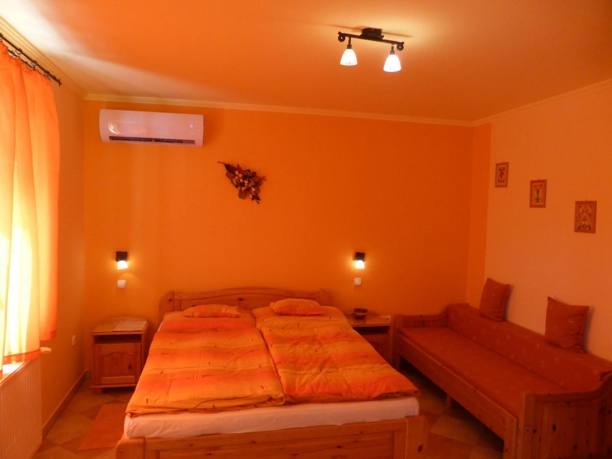 Napfény Apartman és Vendégház Egerszalók Esterno foto
