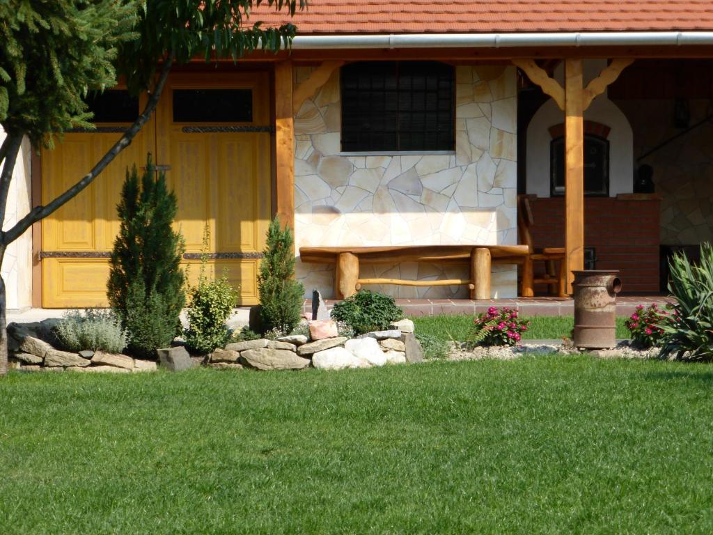 Napfény Apartman és Vendégház Egerszalók Esterno foto
