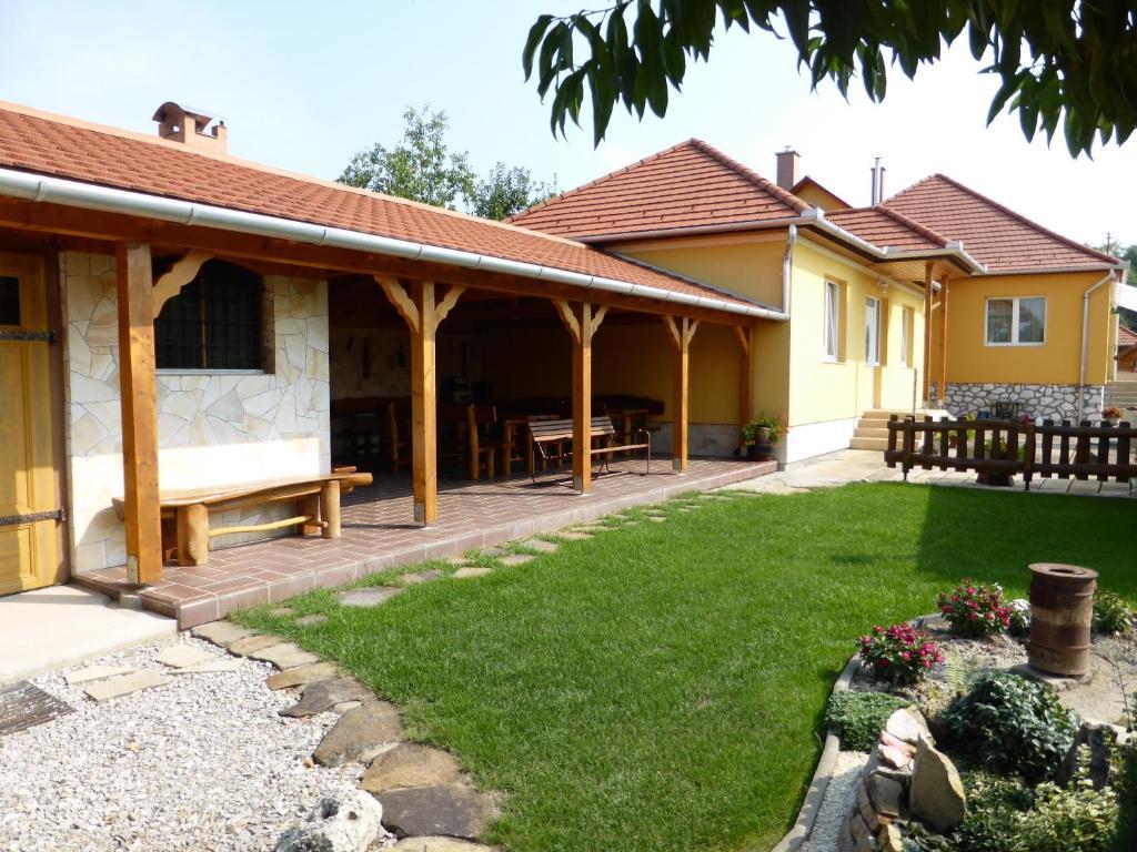 Napfény Apartman és Vendégház Egerszalók Esterno foto