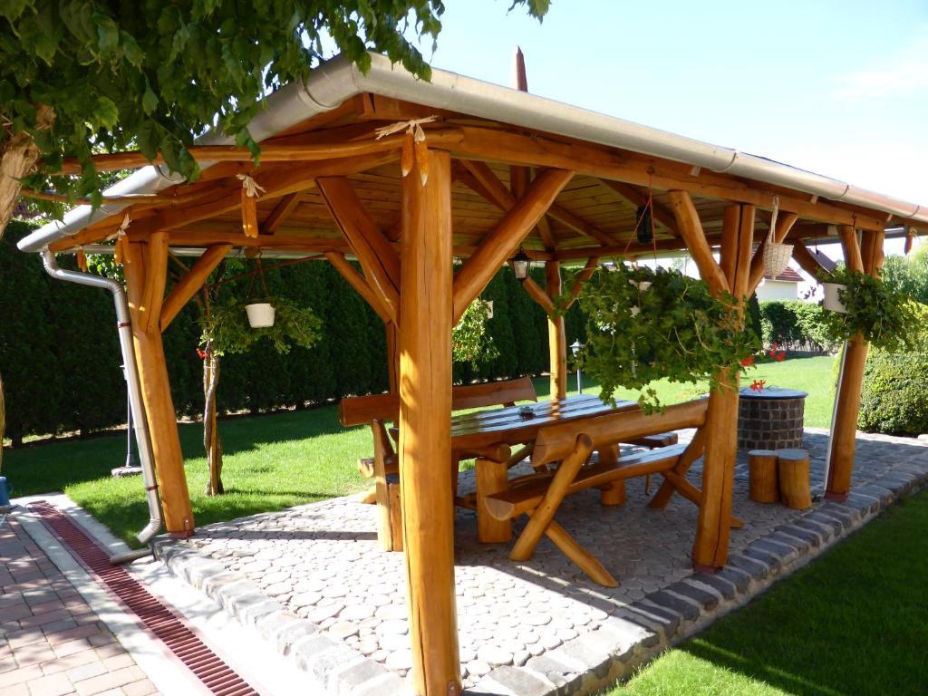 Napfény Apartman és Vendégház Egerszalók Esterno foto