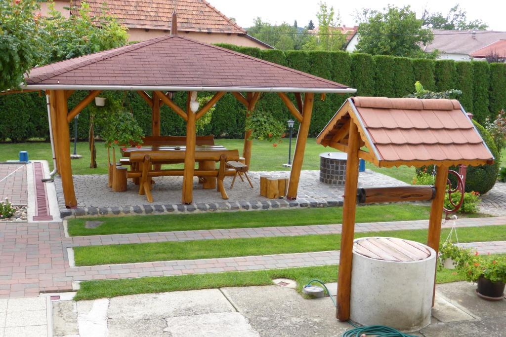 Napfény Apartman és Vendégház Egerszalók Esterno foto